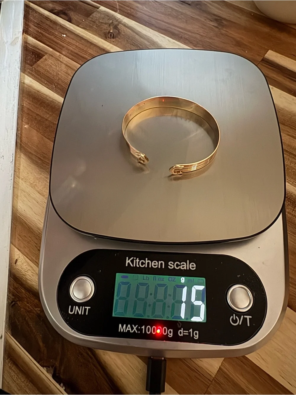 Unbranded elegant gold